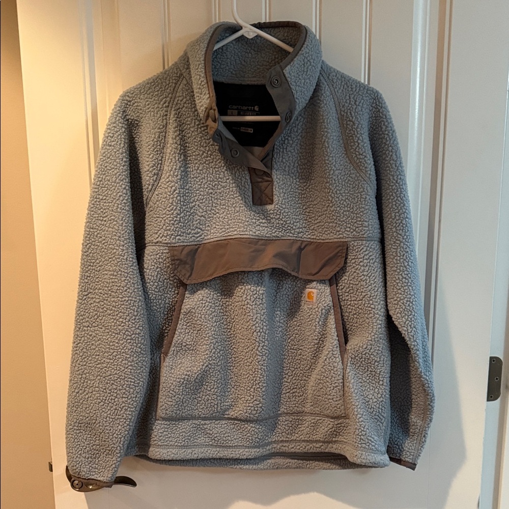 Carhartt Sherpa Pullover with Brown Details